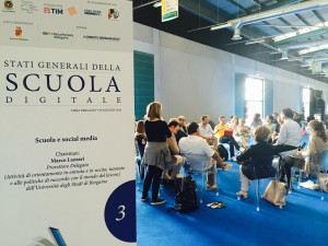 Tavolo su Scuola e Social Media