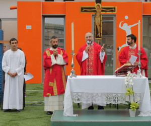 Padre Vitangelo Denora SJ durante l'omelia