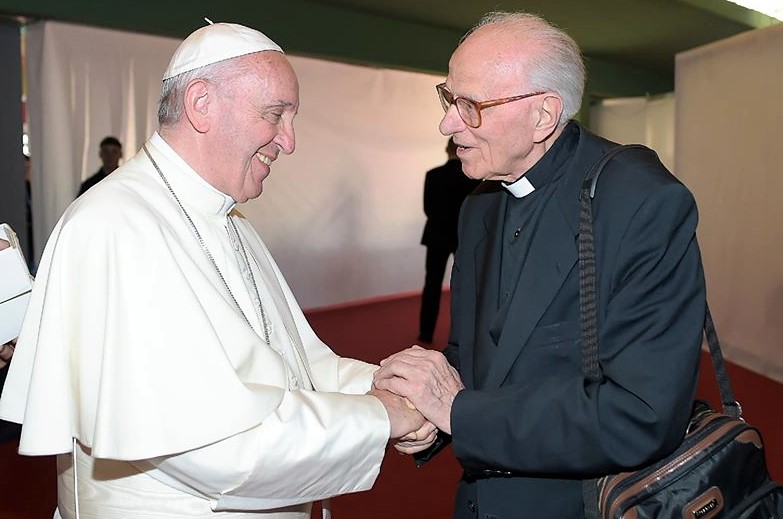 Padre Guerello con papa Francesco