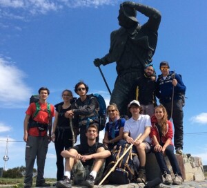 Una foto cara a Mariano: al Cammino di Santiago con gli studenti del Leone